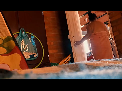 ❤️ Ο θείος μου με ακολουθεί στο ντους, με γαμάει ενώ κάνω ντους. ❤❌ Γαμημένο βίντεο ☑