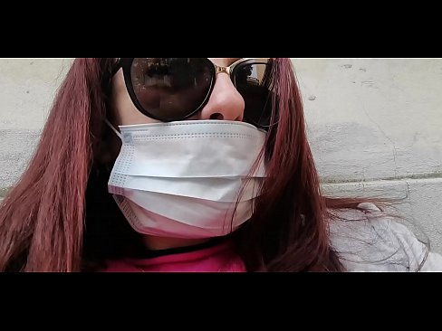 ❤️ Η Νικολέτα εκδικείται τον γείτονά της και κατουράει στο γκαράζ του (Ειδικό Covid19 Ιταλική καραντίνα) ❤❌ Γαμημένο βίντεο ☑