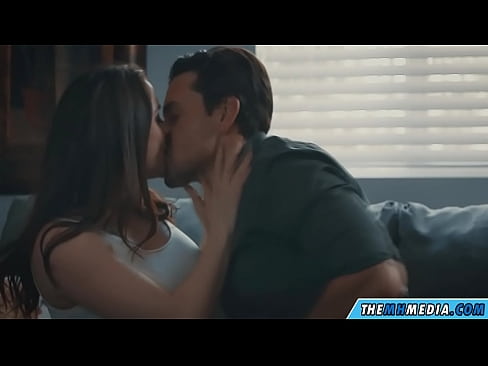 ❤️ Ρομαντικό σεξ με μια καλή μαμά με πλούσιο στήθος ❤❌ Γαμημένο βίντεο ☑