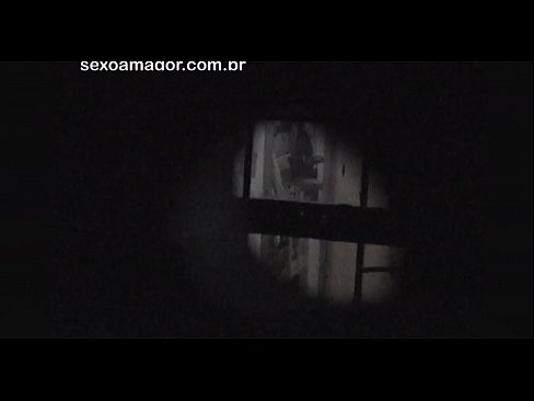 ❤️ Ξανθιά κοπέλα βιντεοσκοπήθηκε κρυφά από ηδονοβλεψία της γειτονιάς κρυμμένο πίσω από κούφια τούβλα ❤❌ Γαμημένο βίντεο ☑